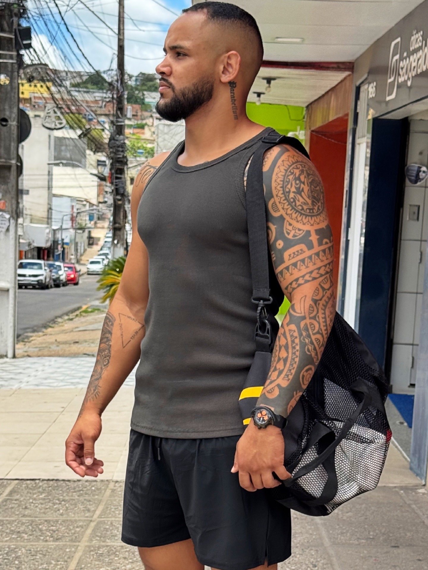 REGATA CANELADA GTA - Imagem 1